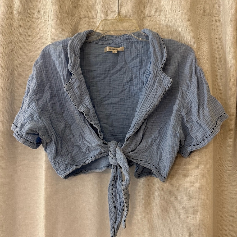 La Lavon Blue Short Sleeve Tie Crop Top